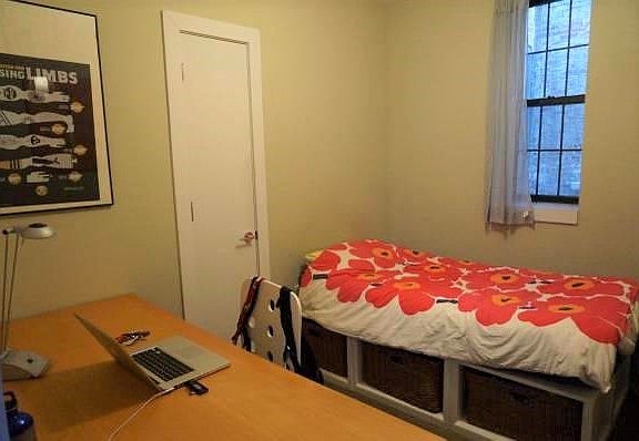 4th image of 319 Knickerbocker Ave APT 2B