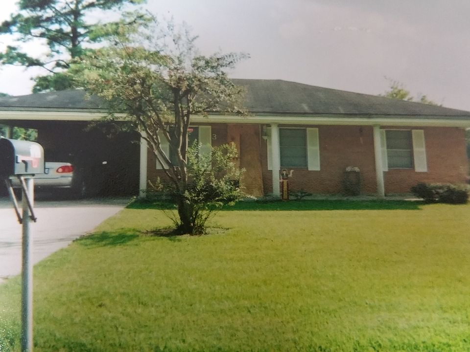 1st image of 322 Highridge Dr