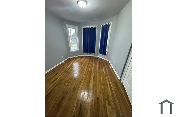 Building Photo - 6229 S Justine St #1