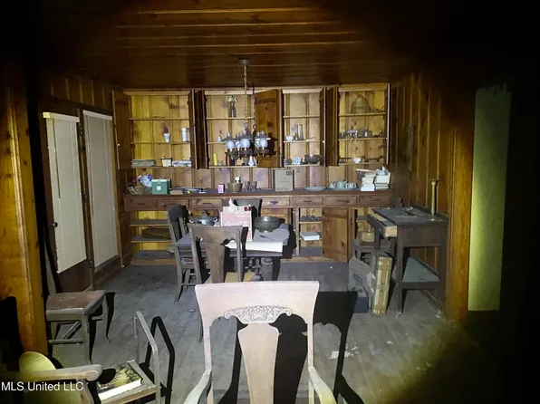 103 Harmony Rd, Crystal Springs, MS 39059