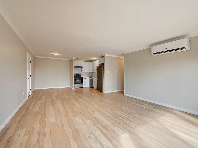 1895 Eaton St #103 — Photo 10