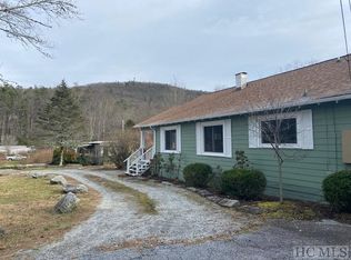 114 Cherokee Dr, Highlands, NC 28741
