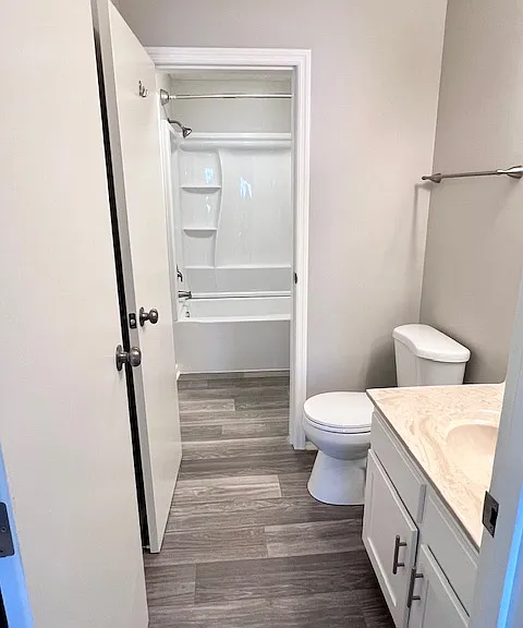 Harbour Club Apartments — Photo 61