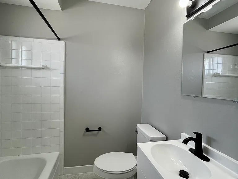 4059 Longtin Ave #1 — Photo 7