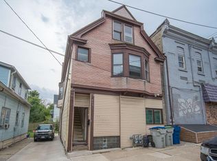 569 W Rogers St #571, Milwaukee, WI 53204