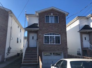 348 Simonson Ave, Staten Island, NY 10303