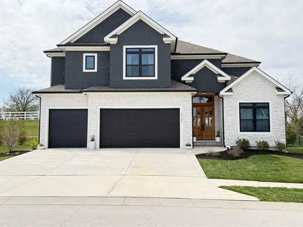 5730 NW Barn Hill Rd, Kansas City, MO 64152