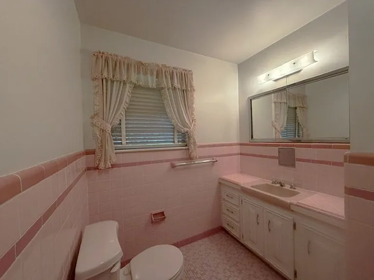 10590 Highway 77 — Photo 15