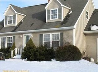 248 Annabessacook Rd, Winthrop, ME 04364