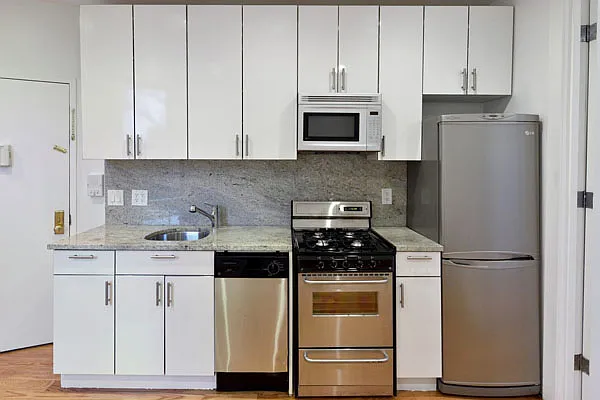 Rented by Aether Property Group | media 23