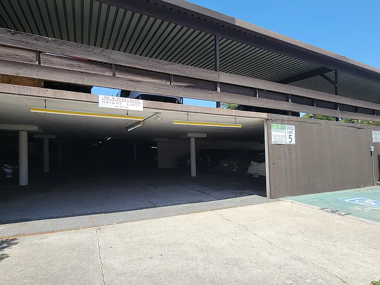 7202 Shelter Creek Ln — Photo 21