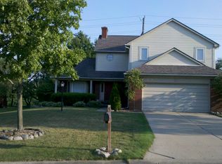 459 Parkland Dr, Rochester Hills, MI 48307
