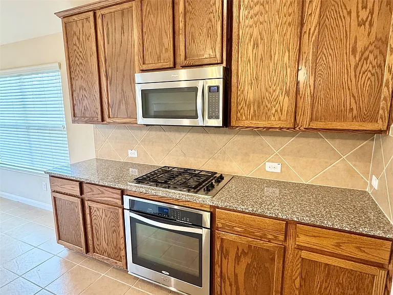 26934 Churchill Gate Ln — Photo 16