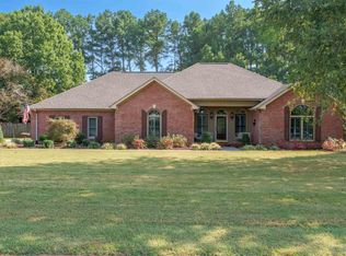1655 Village Ln, Killen, AL 35645