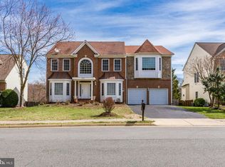 6093 Deer Ridge Trl, Springfield, VA 22150