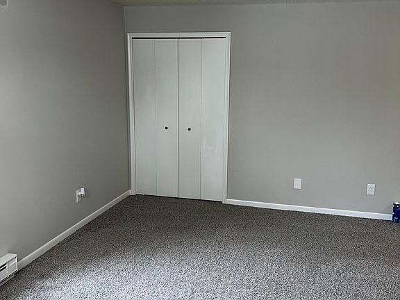 3rd image of 5236 Pointe Dr APT C