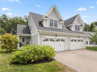 40 Lakepoint Way #40, Hopkinton, MA 01748