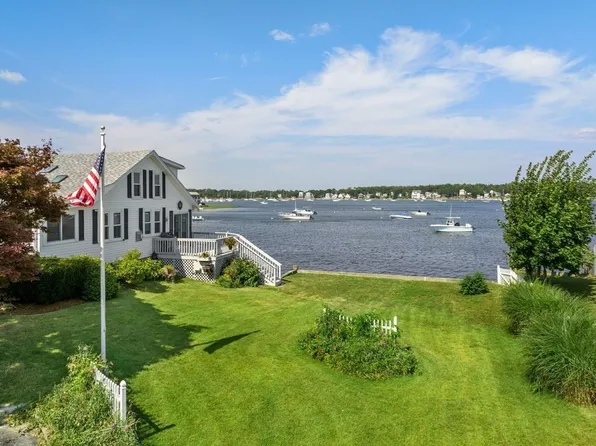 80 Pinehurst Dr, Wareham, MA 02571