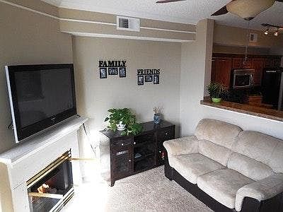 3rd image of 1868 Eureka Ln