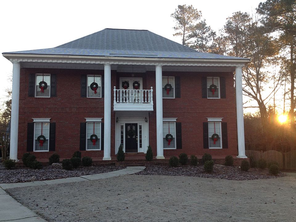Holiday Exterior