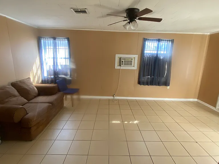 1825 Pailet Ave — Photo 5