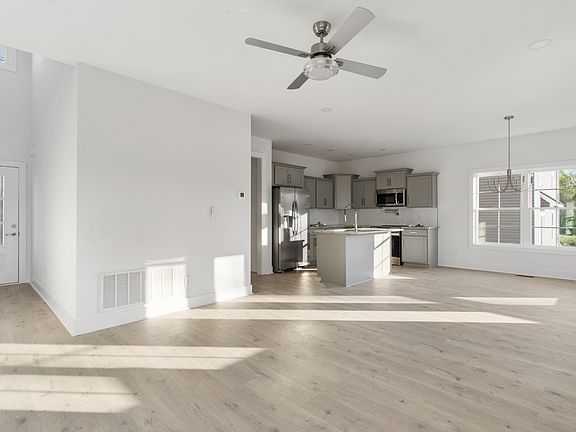 5th image of 1685 Heritage Dr Lot 41