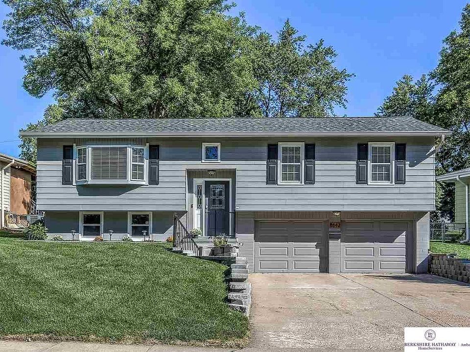 1st image of 8842 Holmes St