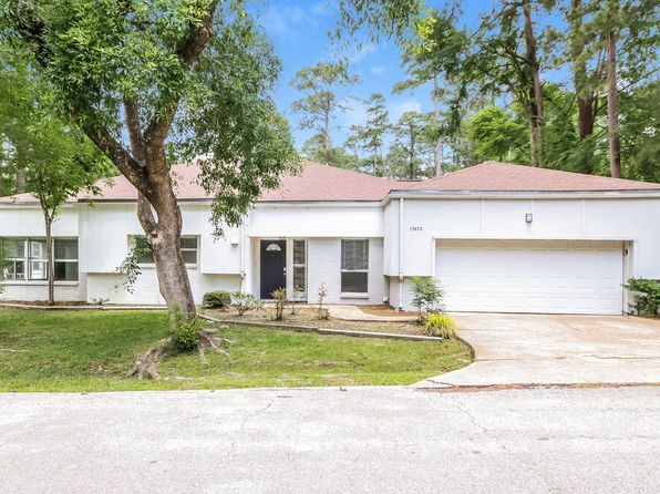 15470 Carmel Dr