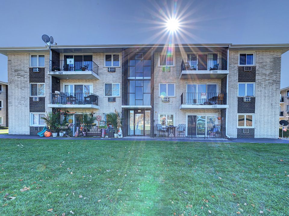 1st image of 6540 W 94th Pl APT 1B