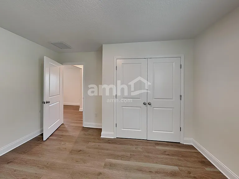 5696 Oesterle Rd — Photo 22