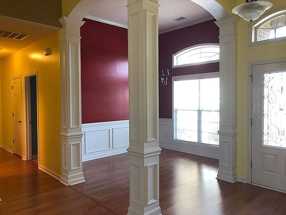 5th image of 107 Glen Arbor Ln