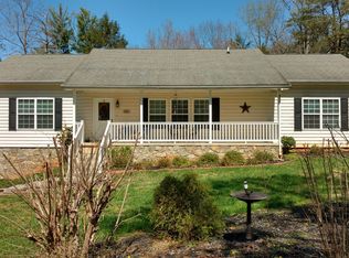 845 Walnut Run Dr, Hardy, VA 24101