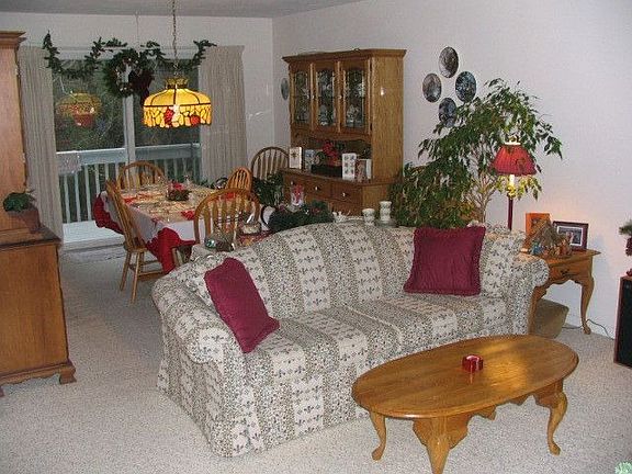 Living Rm/Dining Room