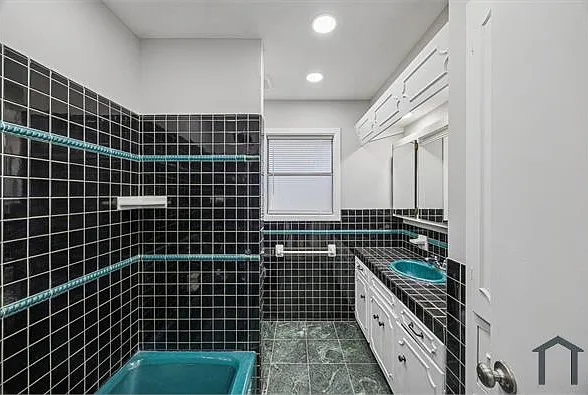 1703 Raintree St — Photo 14