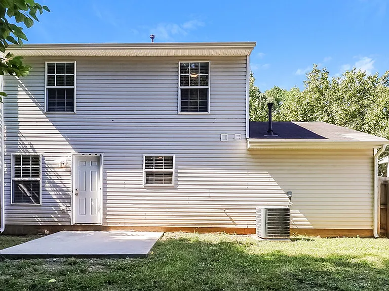 326 Kingville Dr — Photo 17