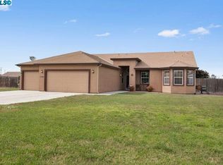 12184 Bermuda St, Visalia, CA 93291