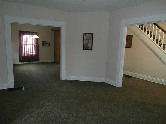 4th image of 233 West St