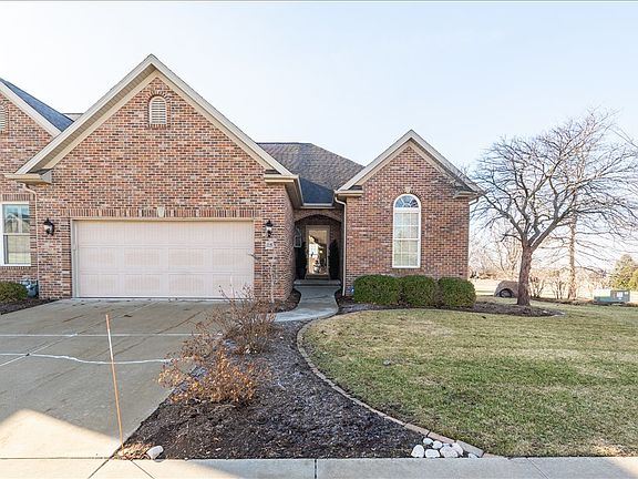 2nd image of 28 Prairie Vista Ct