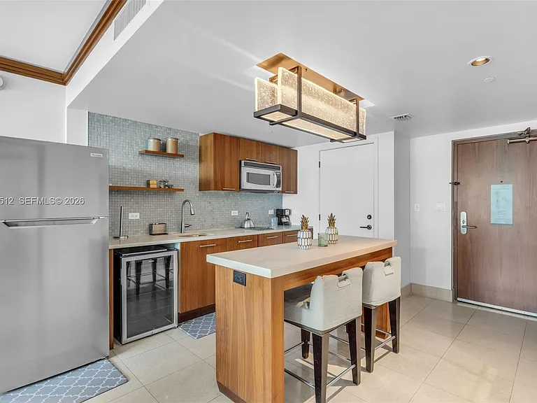 6801 Collins Ave #308 — Photo 9