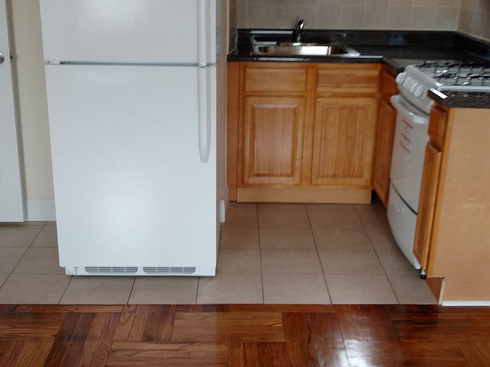 1st image of 2540 35th St