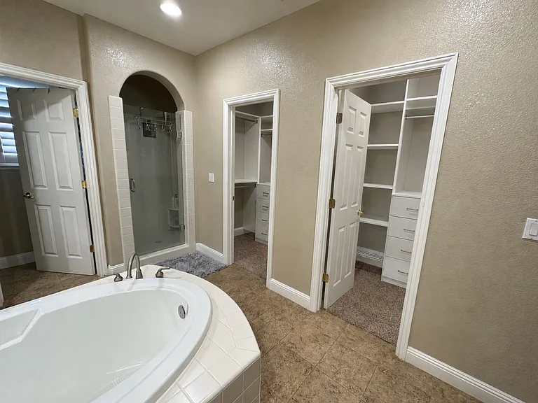 1075 Gamay Dr — Photo 27