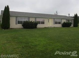 59900 60th Ave, Hartford, MI 49057