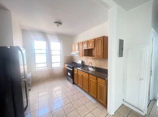 562 E 92nd St FLOOR 2, Brooklyn, NY 11236
