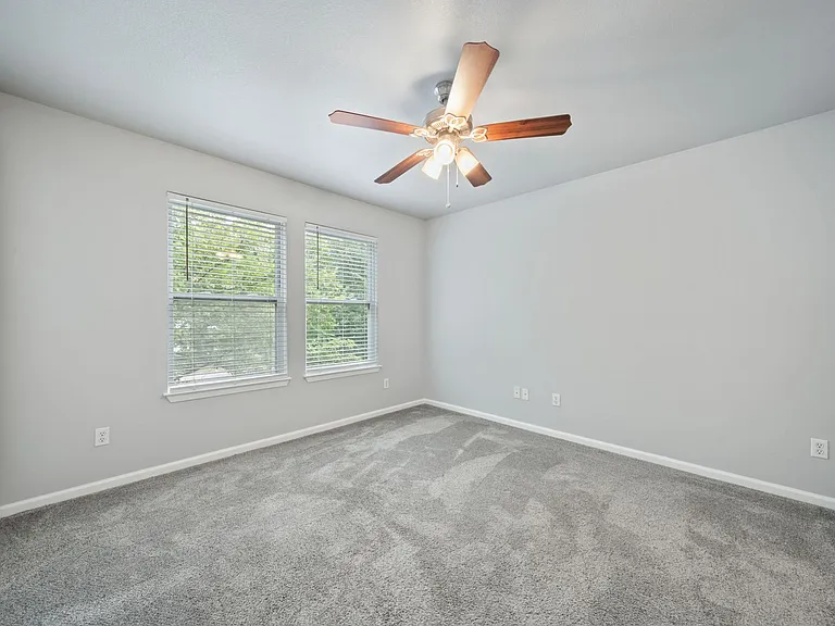 4612 Bennett Avenue — Photo 23