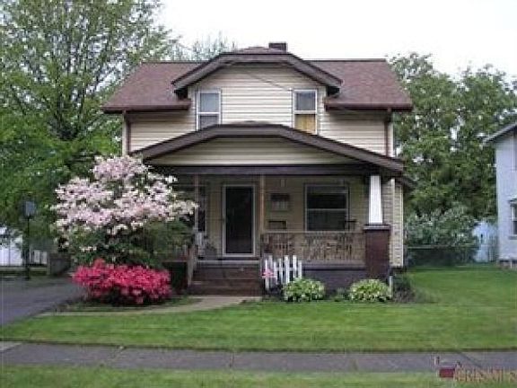 2nd image of 1453 Sheridan Ave NE