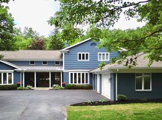 9 Pepperwood Ln, Pepper Pike, OH 44124