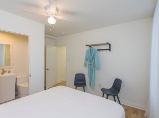 758 S 4th St #2R, Philadelphia, PA 19147