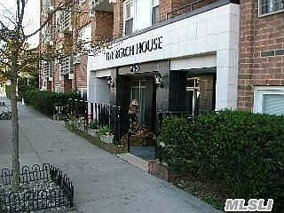 1st image of 740 E Broadway APT 1N
