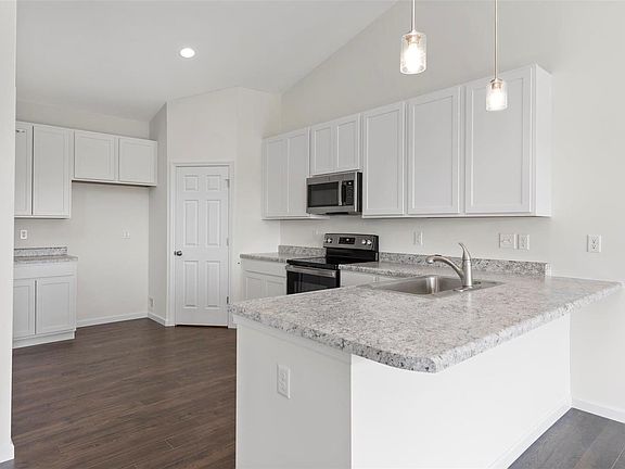 4th image of 4317 S Bend Ct