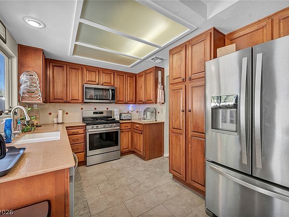 4th image of 2332 Schillings Ct